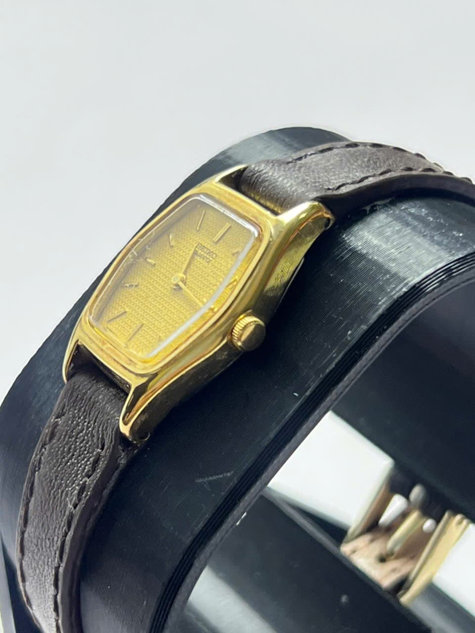 Đồng hồ nữ Seiko vintage mặt champagne cổ điển size nhỏ thanh lịch, độ mới cao