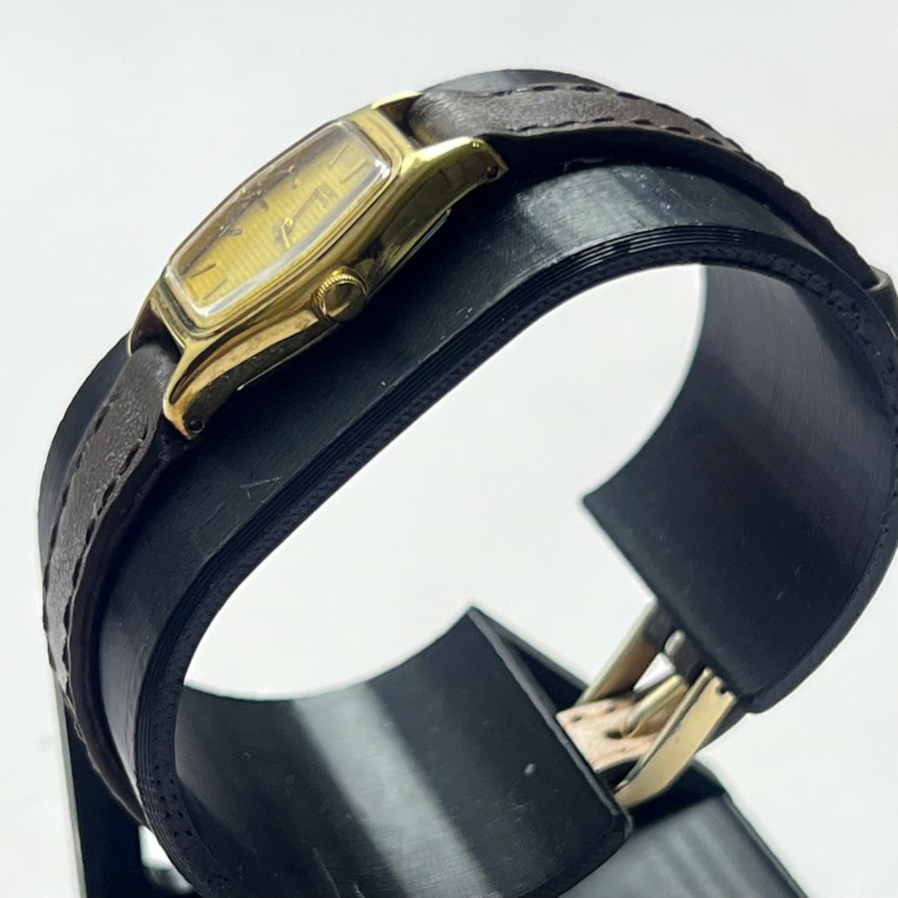 Đồng hồ nữ Seiko vintage mặt champagne cổ điển size nhỏ thanh lịch, độ mới cao