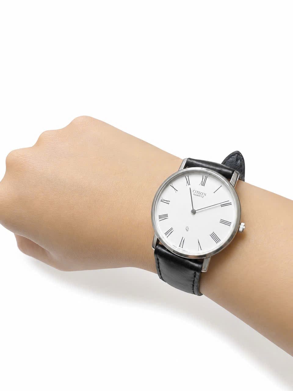 Đồng hồ Citizen dáng mỏng mặt trắng số lã chính hãng nhật bản, đồng hồ 2hand độ mới rất cao