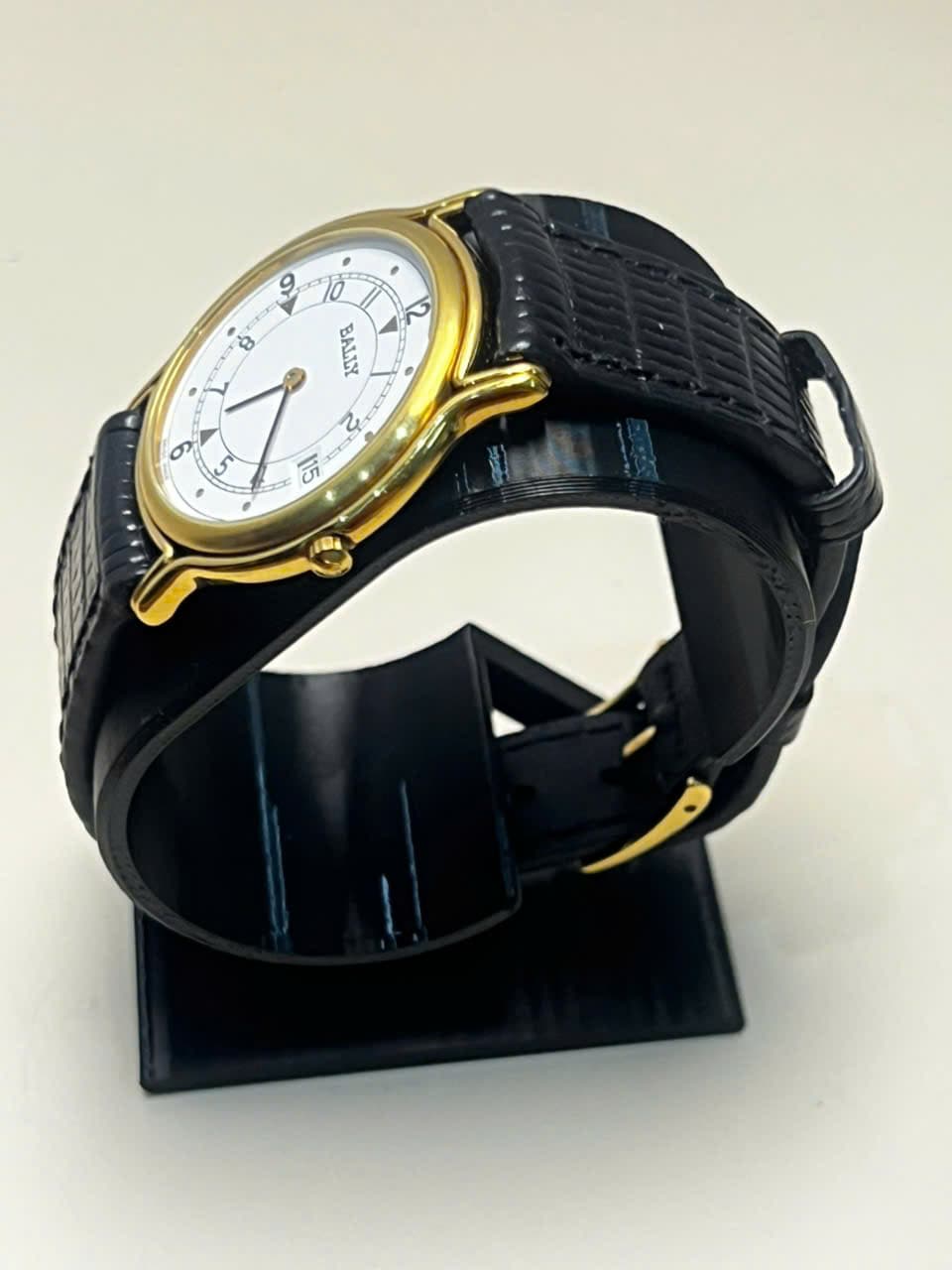 Đồng hồ Bally mặt trắng cổ điển dây da chính hãng thụy sĩ, độ mới cao, bảo hành máy 1 tháng