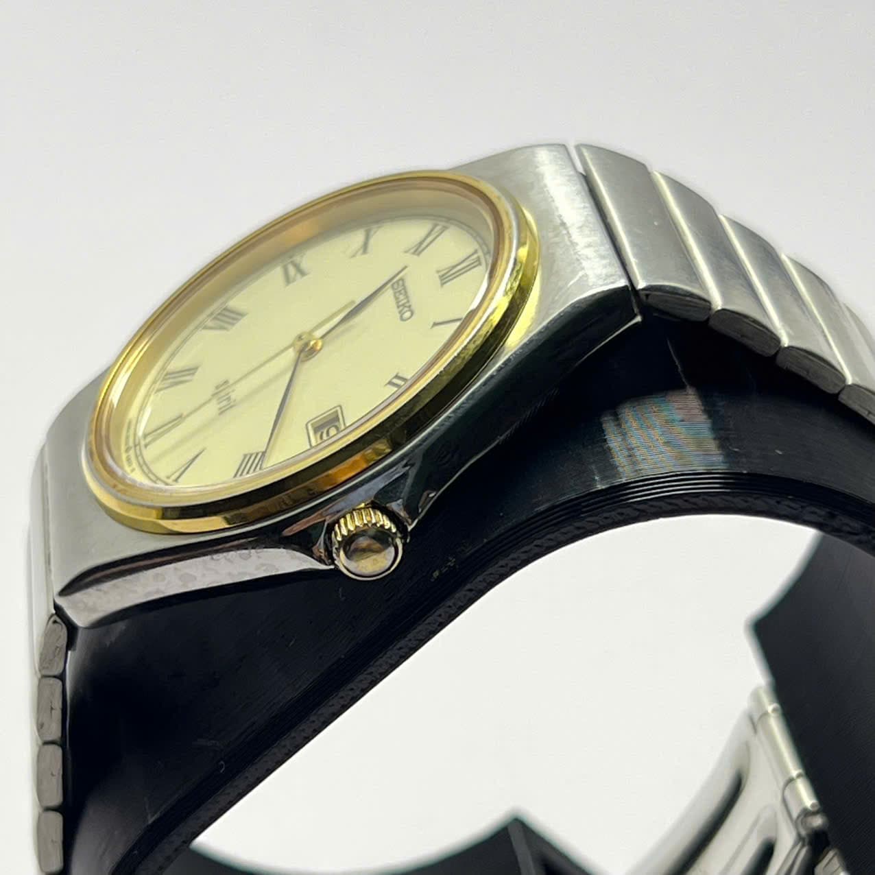 Đồng hồ nam Citizen Eco Drive Exceed dây thép chính hãng nhật bản, máy năng lượng ánh sáng