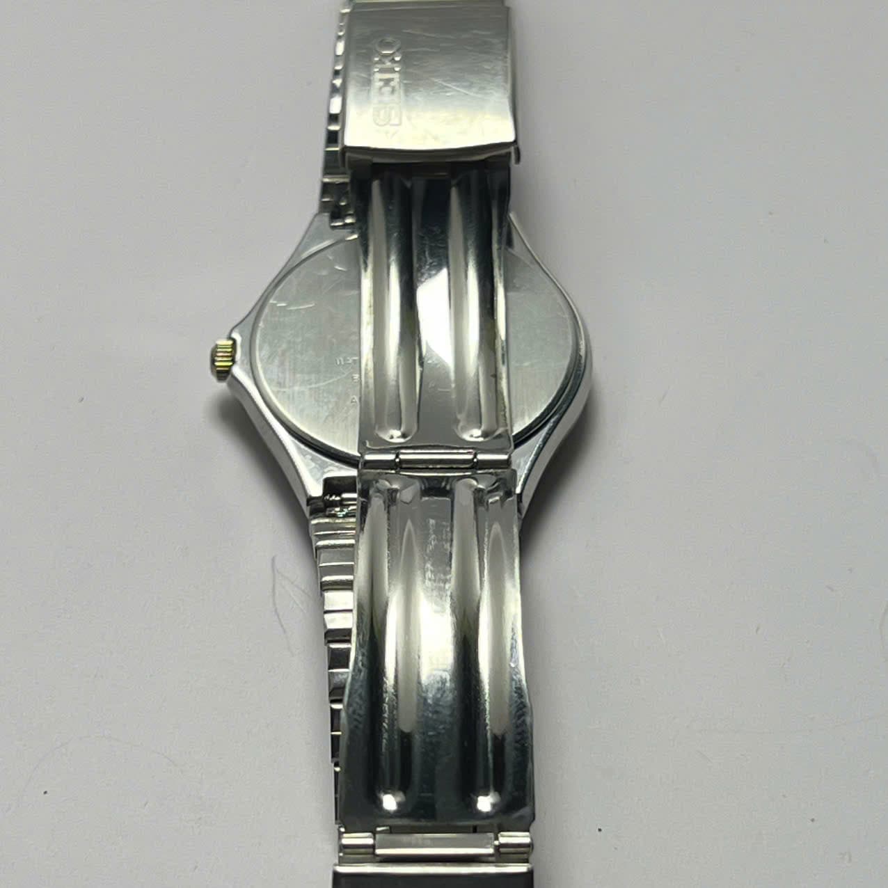 Đồng hồ nam Citizen Eco Drive Exceed dây thép chính hãng nhật bản, máy năng lượng ánh sáng