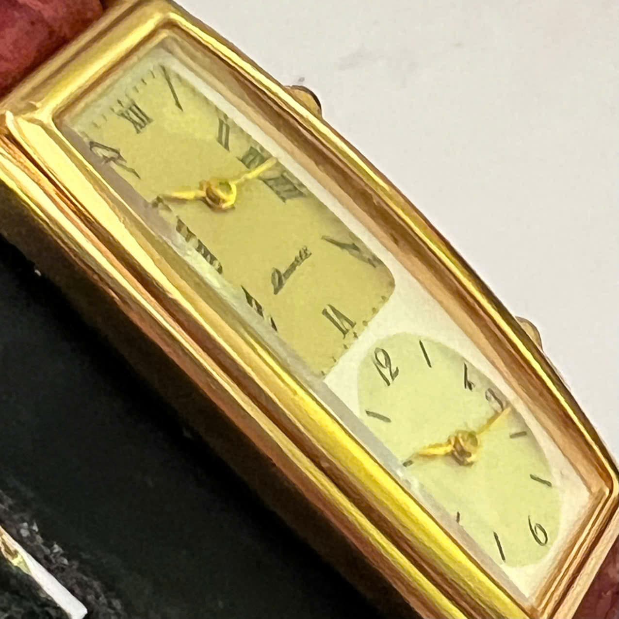 Đồng hồ nữ nhật vintage 2 mặt số dáng tank dây da độ mới cao