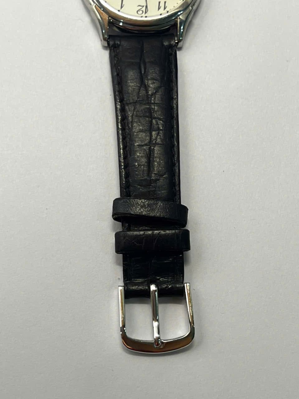 Đồng hồ Seiko Quartz Vintage mặt trắng, dây da, Size nhỏ, nam nữ đeo được, máy nhật chính hãng
