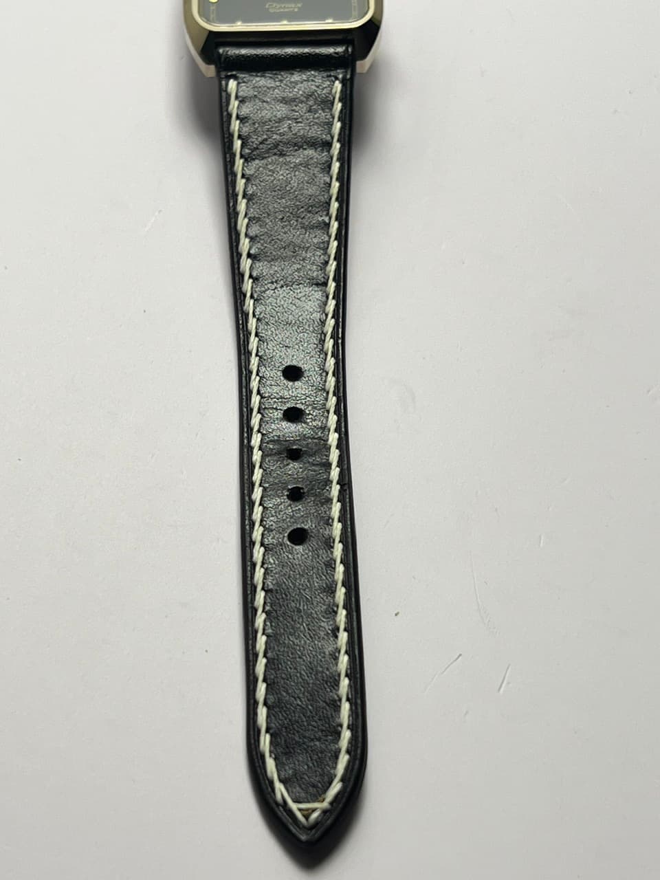 Đồng hồ Waltham máy pin chính hãng thụy sĩ, mặt đen, phong cách vintage, độ mới cao