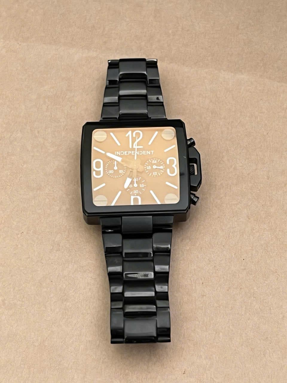 Đồng hồ Independent Chronograph Quartz