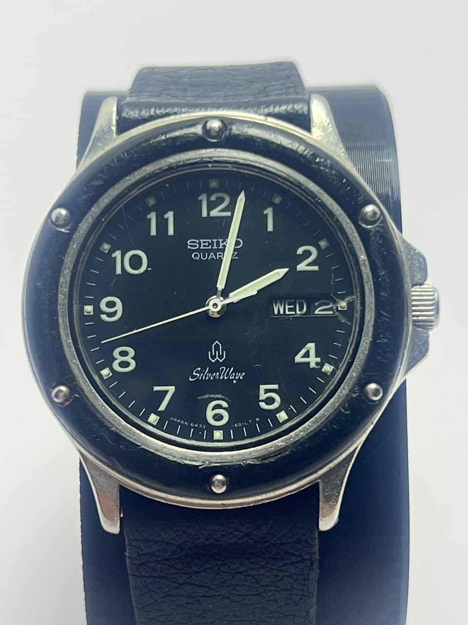 Đồng hồ Seiko Quartz vintage, máy nhật bền, phong cách cổ kiển, kiếng xước nhẹ