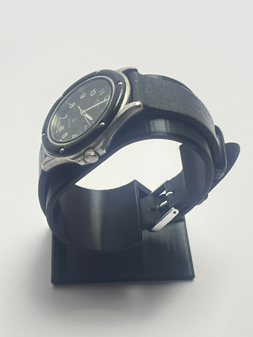 Đồng hồ Seiko Quartz vintage, máy nhật bền, phong cách cổ kiển, kiếng xước nhẹ