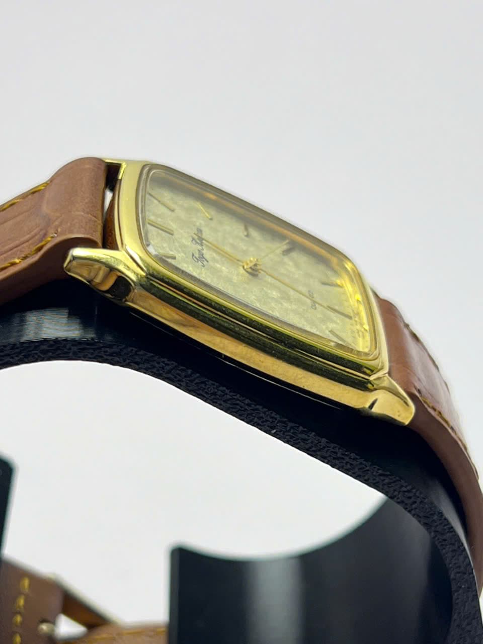 Đồng hồ Citizen máy pin vintage nhật bản, đồng hồ chữ nhật mỏng nhẹ, phong cách cổ điển