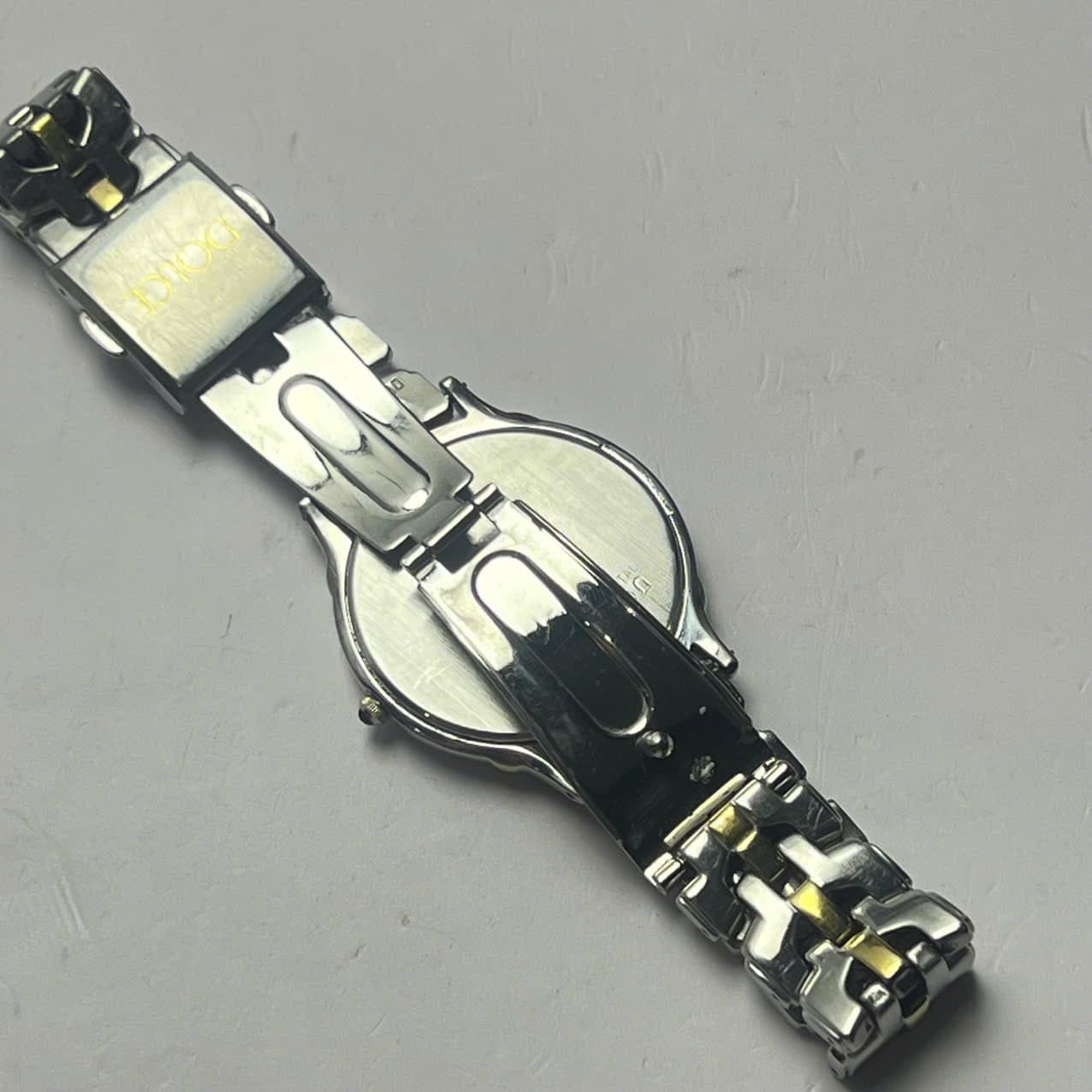 Đồng hồ Seiko Dolce shapphire mặt trắng, dây thép nhật bản thanh lịch, đồng hồ 2hand độ mới cao