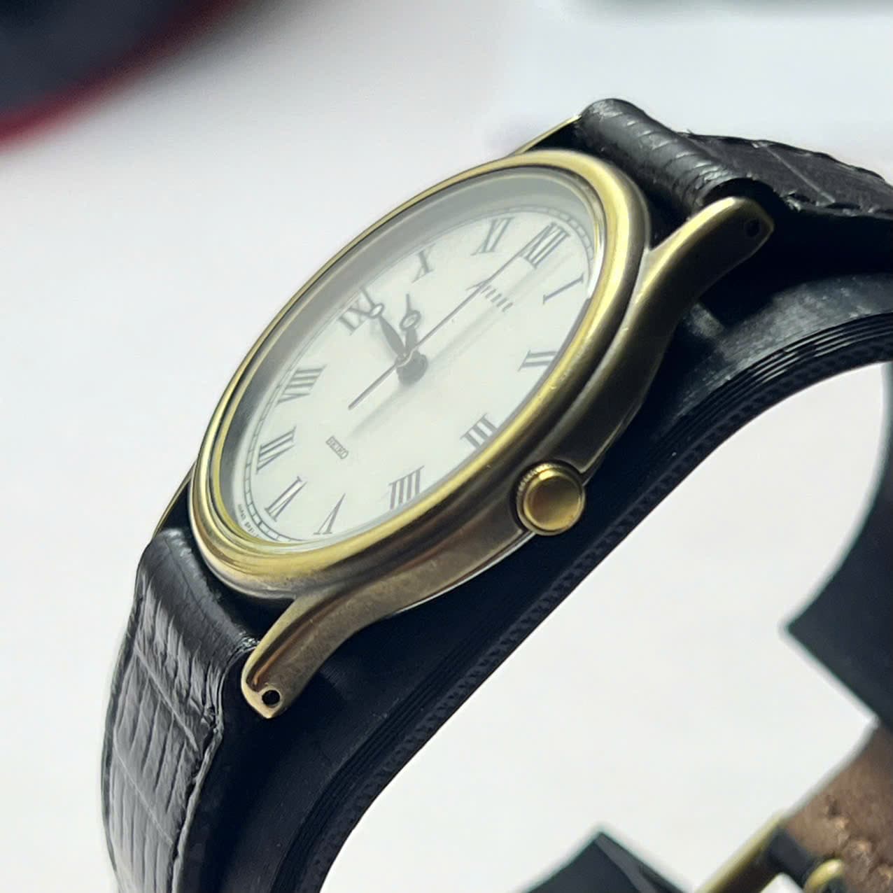Đồng hồ Seiko Avenue máy pin chính hãng nhật bản mặt la mã vỏ mạ vàng đồng