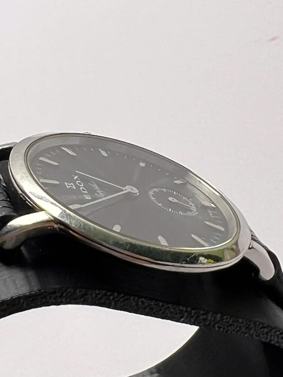 Đồng hồ Edox swiss kính sapphire máy pin, mỏng nhẹ thanh lịch, độ mới cao