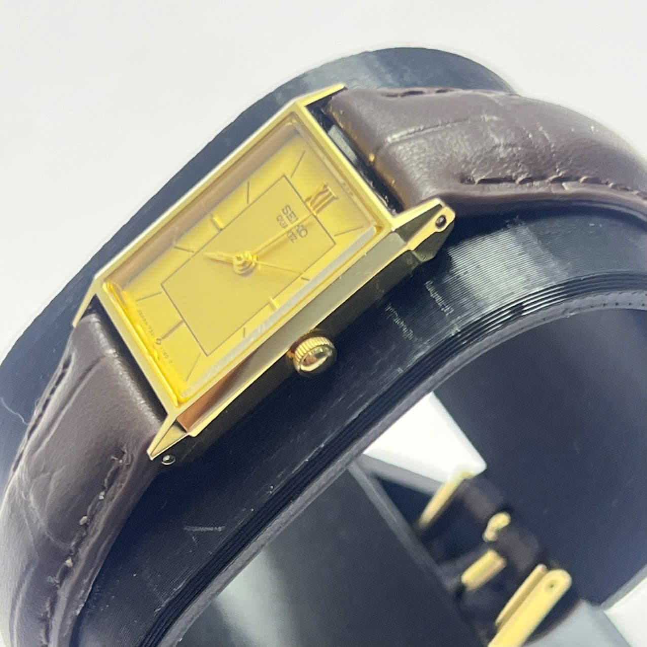 Đồng hồ Seiko nữ vintage mặt chữ nhật nhỏ 18mm, dây da máy nhật chính hãng độ mới cao