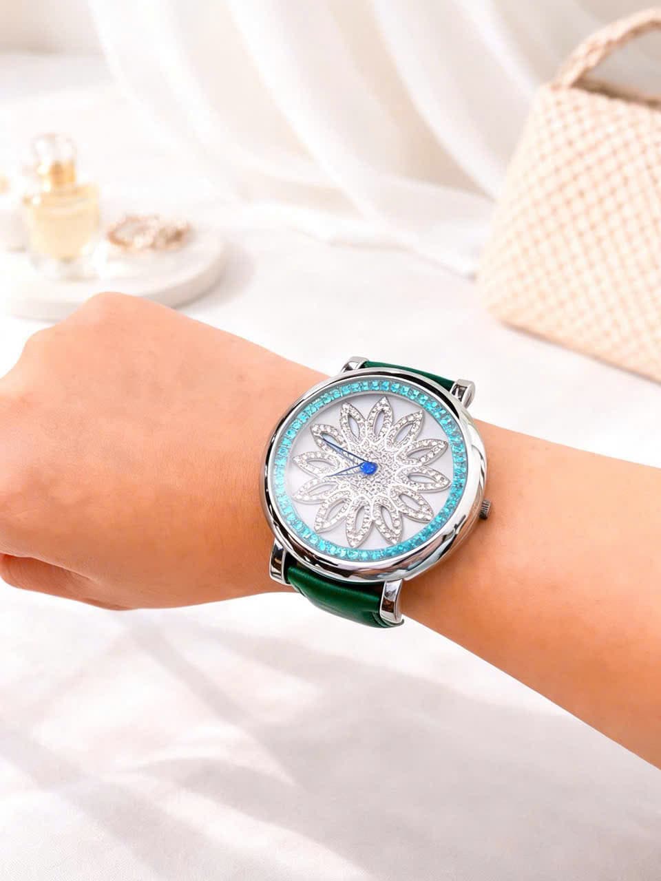 Đồng hồ nữ Leline chính hãng máy nhật, độ mới cao, bảo hành máy 1 tháng