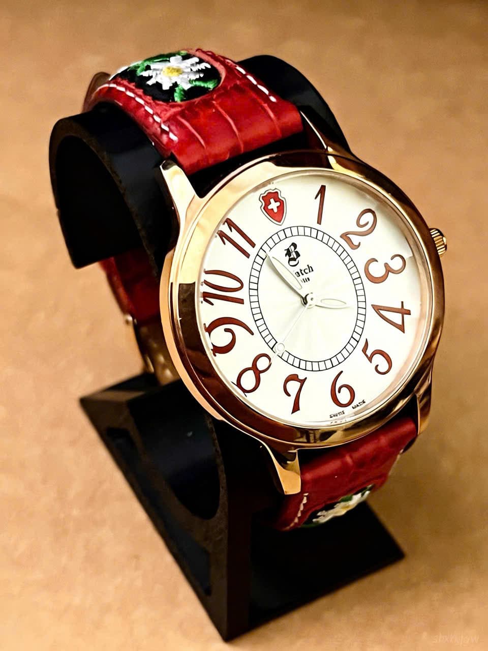 Đồng hồ nữ B Watch Thụy Sĩ, dây đỏ thêu hoa