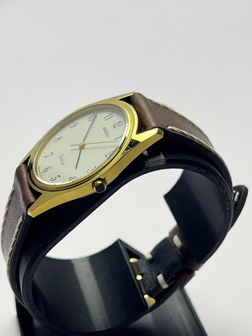 Đồng hồ Seiko Dolce siêu mỏng mặt trắng dây da, máy pin chính hãng nhật bản, độ mới cao