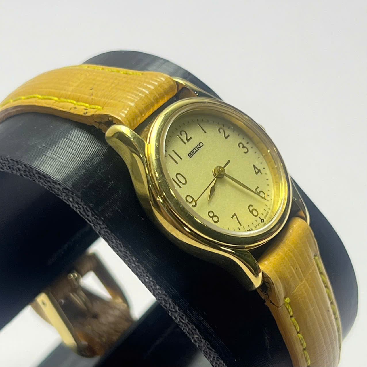 Đồng hồ nữ Seiko máy pin mặt nhỏ vintage chính hãng nhật bản
