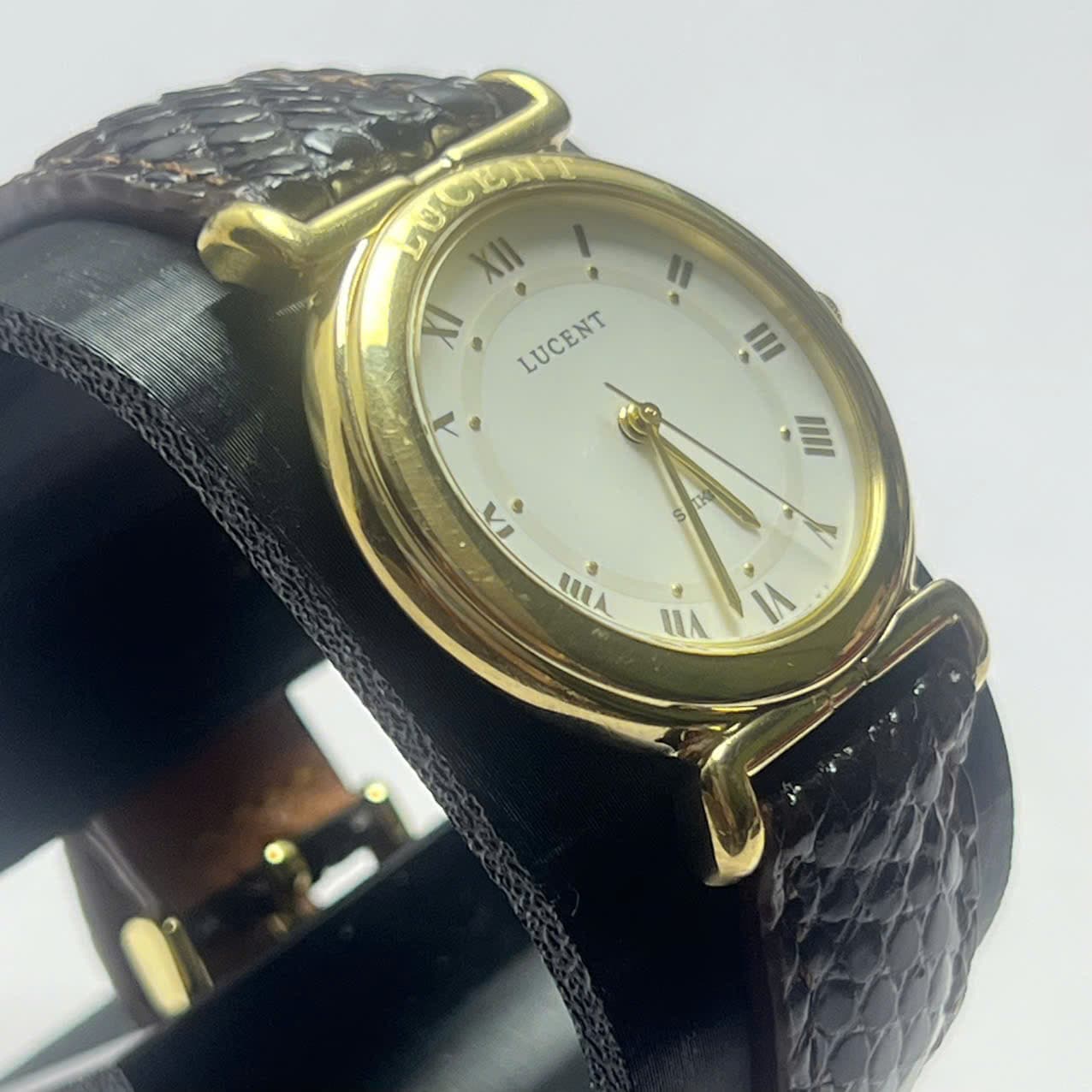 Đồng hồ Seiko Lucent máy pin mạ vàng mặt trắng số la mã, đồng hồ 2hand độ mới cao dây da kì đà