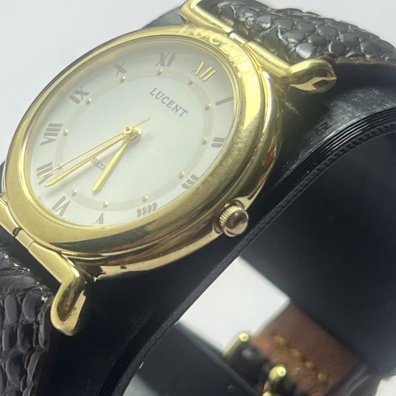 Đồng hồ Seiko Lucent máy pin mạ vàng mặt trắng số la mã, đồng hồ 2hand độ mới cao dây da kì đà