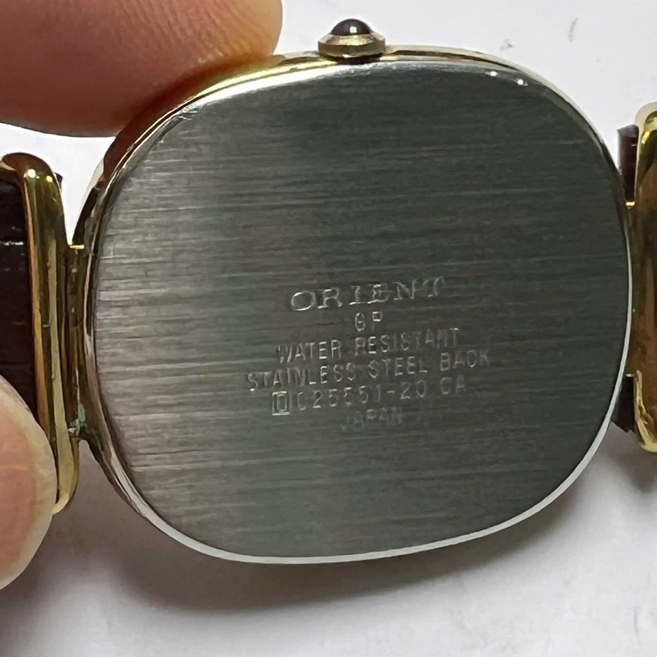 Đồng hồ Orient nhật bản máy pin siêu mỏng mặt vuông bo góc, dây da cao cấp