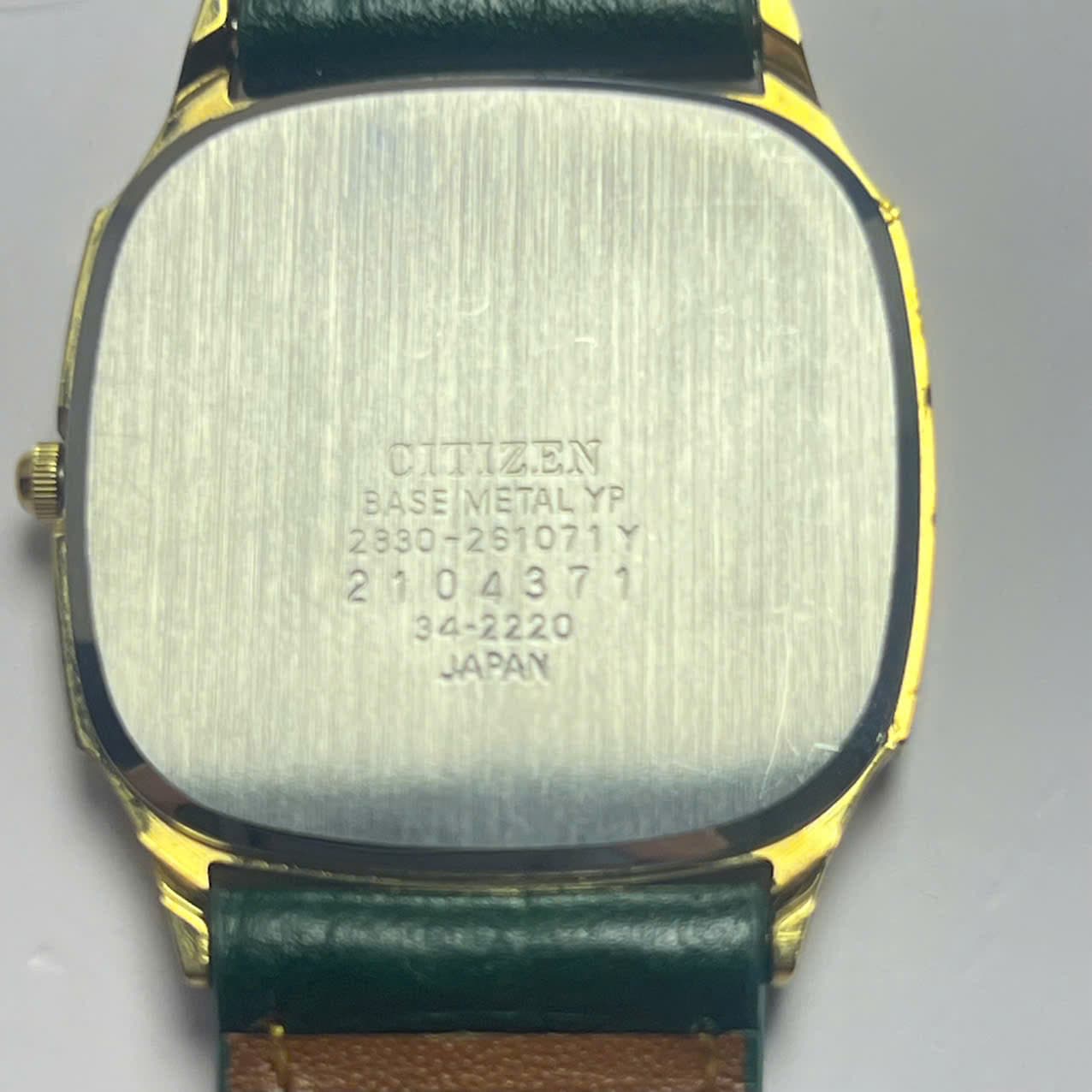 Đồng hồ nam Citizen máy pin chính hãng nhật bản, mặt vàng gold vuông cổ điển, độ mới cao