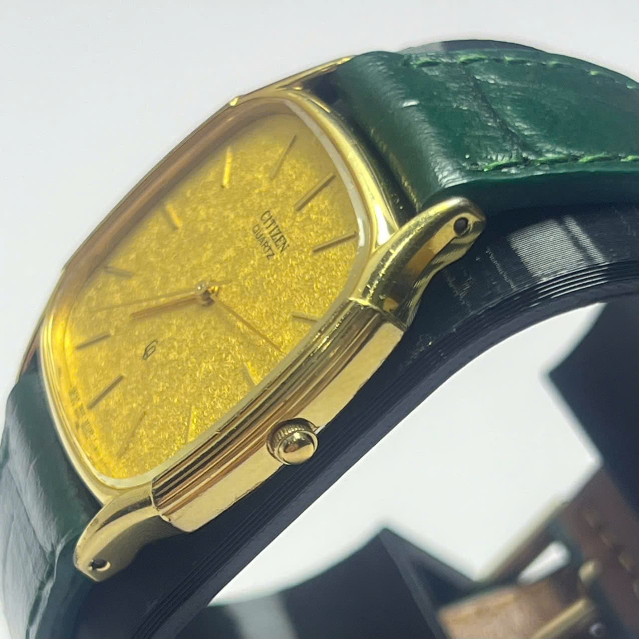 Đồng hồ nam Citizen máy pin chính hãng nhật bản, mặt vàng gold vuông cổ điển, độ mới cao