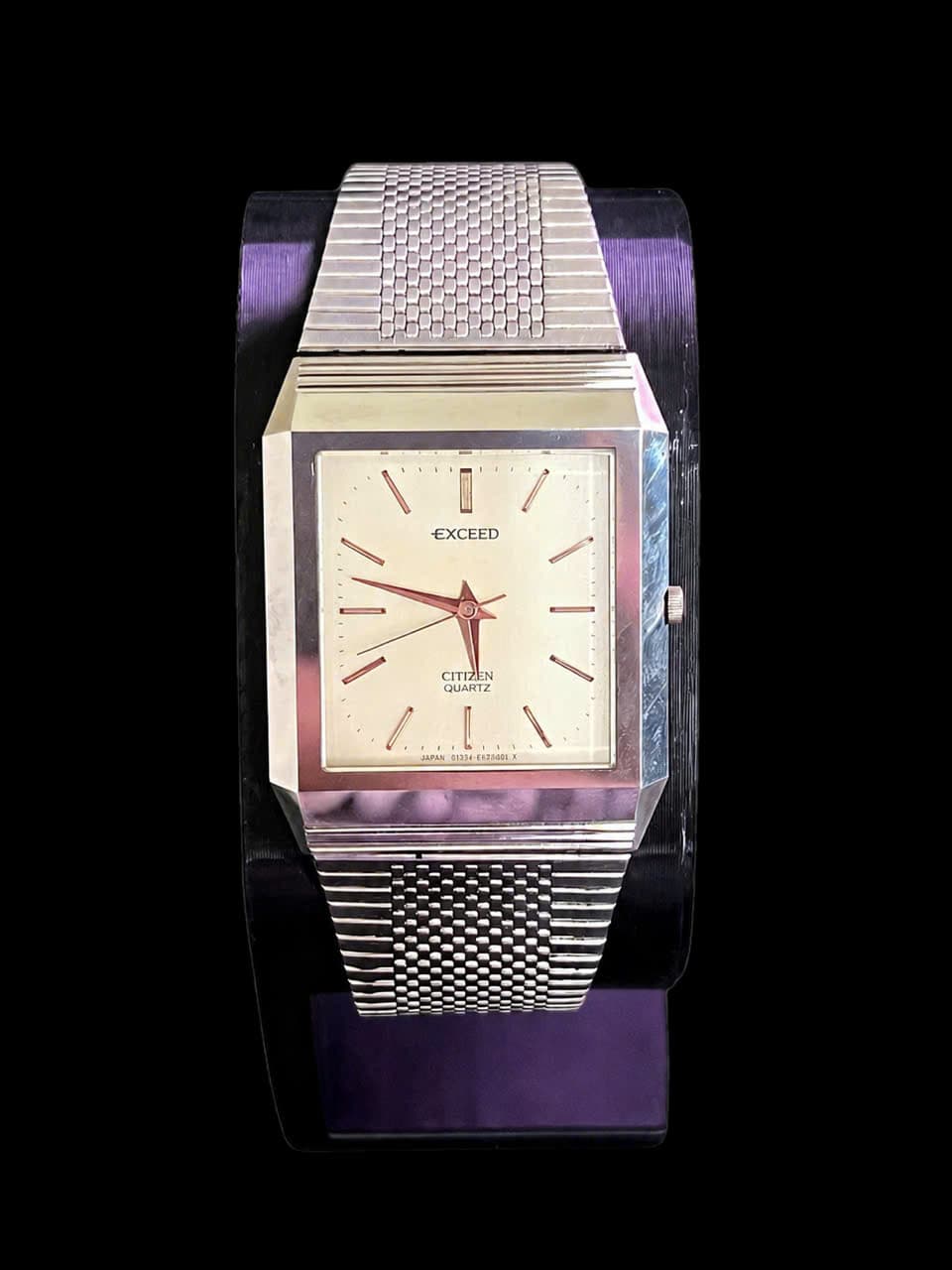 Đồng hồ Citizen Exceed Quartz đời đầu, thuộc dòng cao cấp của Citizen vào cuối thập niên 1970 đến đầu 1980.