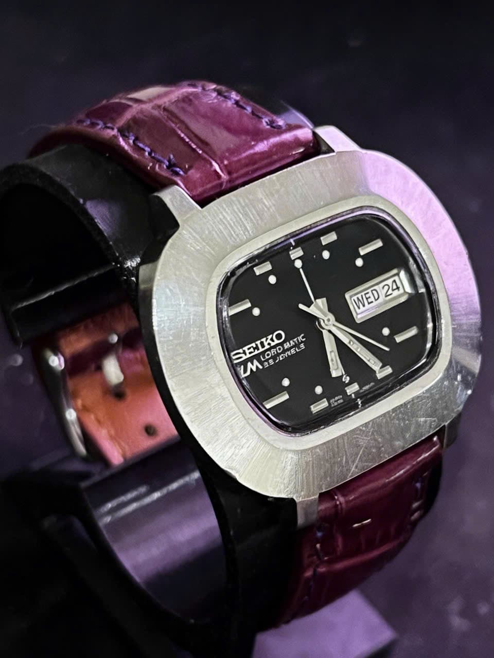 Đồng hồ Seiko LM (Lord Matic) Automatic, lên cót tay, 25 Jewels. Oval TV Screen đặc trưng của thập niên 1970